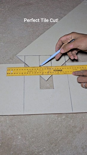 405K views · 759 reactions | How to Solve Tricky Corners — Pro Tiling Technique! A smart and clean solution for perfectly aligned floor corners. #TileWork #CornerCutting #Renovation #ASMR #Satisfying #BuilderLife | Mastafa roum | Facebook