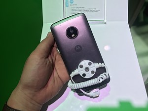 Motorola Moto G5 and G5 Plus hands-on video | TechNave