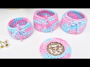 Easy crochet basket with round/circular wooden base