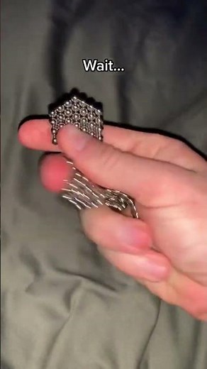 Build endless designs with your Magnetic Balls