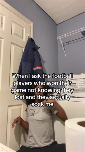 When You Ask Football Players Who Won & They Sock You