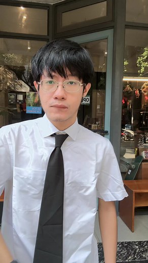 Khoe Cơ Bắp Và Tự Tin