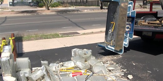 Monsoon claims popular signs from Tucson’s past