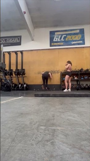 Girl's Hilarious Wall Handstand Fail