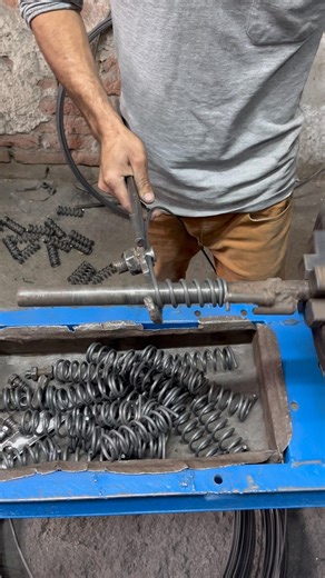Watch This Before Making a Spring 🛠️ #metalworking #shorts