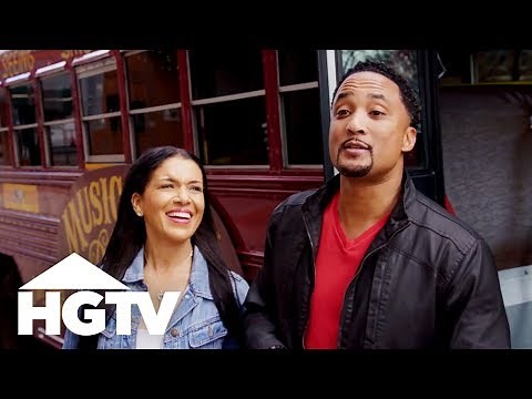 Page Turner and DeRon Jenkins Take a Nashville Bus Tour | HGTV