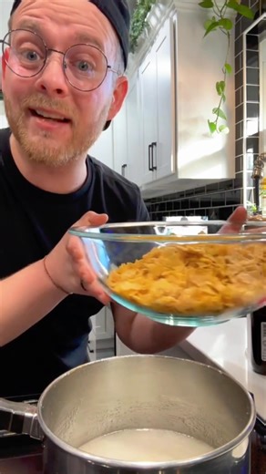 54K views · 839 reactions | Cornflake Candy Recipe – Quick & Easy Sweet Treat #cornflakecandy #easyrecipe #homemadecandy #peanutbuttercandy #quickdessert #sweettooth #nobake #fyp #crunchysnack #easyhomemade Make this crunchy, sweet Cornflake Candy in minutes! 樂 Perfect no-bake treat for family and friends.  | The Kitchen Tool Life | Facebook