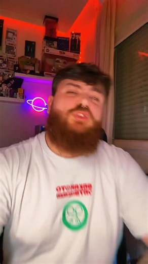 Don Paquito on Instagram: "Windows capa tu RAM para gestionar archivos. Pásalo al Valor 2 para saturar el bus de datos y eliminar latencia en transferencias. ✅ ACTIVAR (CMD Admin): fsutil behavior set memoryusage 2 ❌ REVERTIR (Default): fsutil behavior set memoryusage 1 ⚠️ OBLIGATORIO: Reinicia para aplicar el cambio al Kernel. #PCtips #GamingSetup #Windows11 #Optimization"