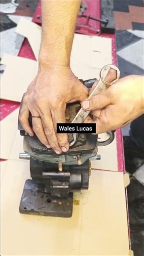 Motorcycle Cylinder Head Lock & Nut Removal 🔧 Easy Repair Trick✅✅