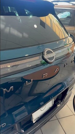 Sleek, spacious, and built for comfort—the Nissan Murano makes every drive effortless.