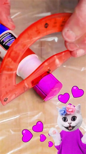 تحدي لاصق ممتع لعشاق المرح! 😻