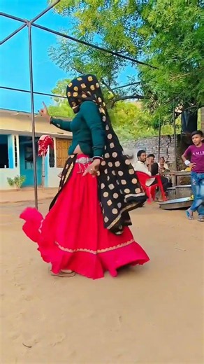 new meena geet performance #trendingshorts #meenasong #meenageet#youtubeshorts #shortvideo #dance 💃