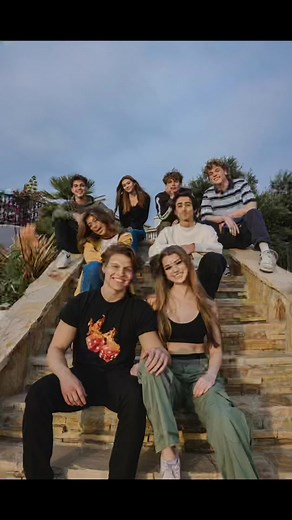 Hype House has changed a lot over the years and I’m grateful for everyone who’s been apart of it & the amazing fans who have stuck with us. I 💛 yall