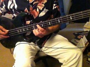 Funky Town bass tutorial