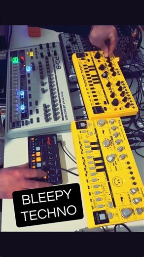 Bleepy techno #oldskool #techno #dawless #acid #behringer #roland #synth #retro #music
