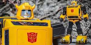 Transformers' G1 Bumblebee Rolls Out in True 'Auto'-Bot Mode With New Flagship Release