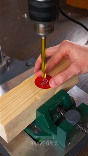 Crafting a Mini Saw in Just One Minute! ✨