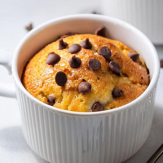 Banana Mug Cake (4 Ingredients) - The Big Man's World ®