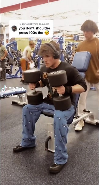 Replying to @kobymj funny guy #fyp #foryou #gym #motivation #Fitness #bodybuilding #aesthetics #gymmotivation #natty #hardwork #BigInkEnergy #SplashSummerVibe