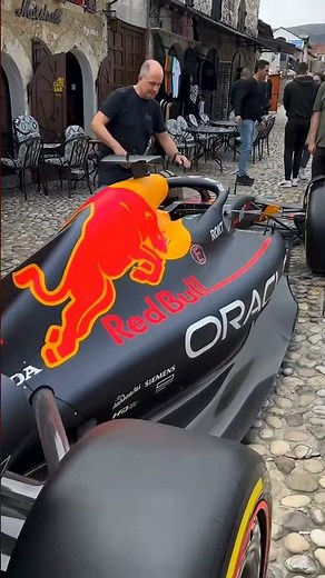 Why Are F1 Car Tires So Smooth? 🤯🏎️