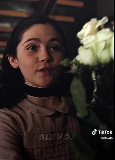 Vera Farmiga in 'Orphan' - Horror Movie Scene