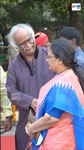 SP Sailaja First reaction about SP Balu Statue #spbalasubrahmanyam #jswtv #jswtvshorts #spsailaja