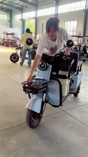 Dual-Purpose Electric Cargo Tricycles (Passenger/Cargo)🔗Connect with us In Bio 🔍😮‍🍃