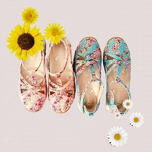 ❤️ We keep fashion and comfort in mind so you can show your feet some love at all hours of the day! Our patented technology provides cushioning and support to help reduce everyday aches and pains so you can look and feel your best. | Therafit Shoe