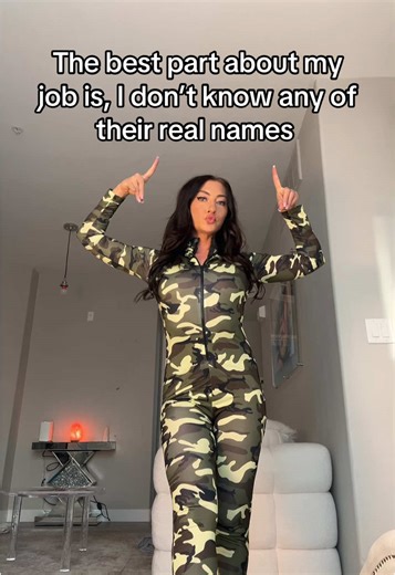 WhitneyOC (@iamwhitneyoc)’s videos with original sound - Jaydiggityy