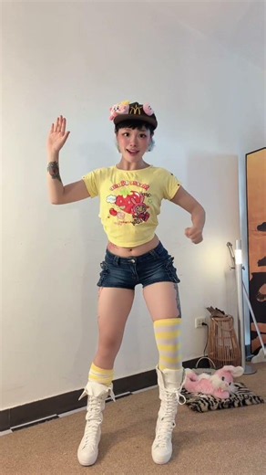 Boom Boom Boom 💥#fyp #dance #tiktok #robot #doll