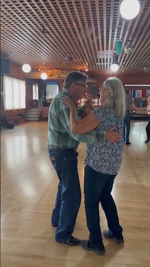 Complicated Nightclub Two Step Moves Done Beautifully by Barbara and Ray | Intermediate NCTS Wed.