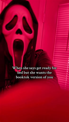 Hand necklace? #ghostface #booktok #maskedmen #darkromance #ghostfacecosplay