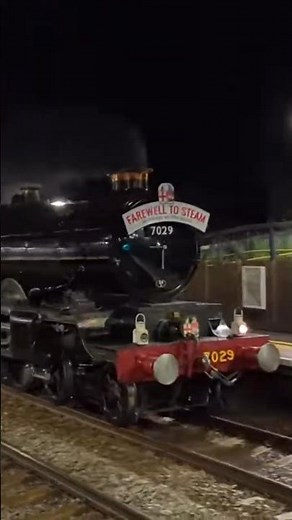 Vintage Trains, GWR, 4073 Class, 7029 'Clun Castle' #gwr #steam #castle #class37 #steamtrain #loco