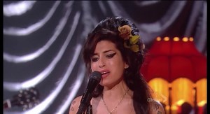 Amy Winehouse - You Know I'm No Good & Rehab Live Grammys 2008