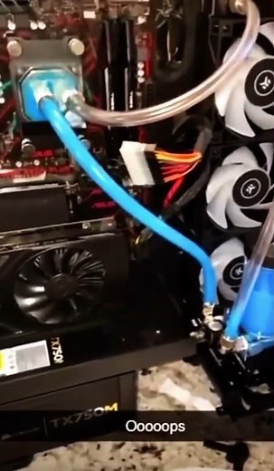 Pc water cooling failed 😭 #pc #watercooled #watercooling #fail #fails