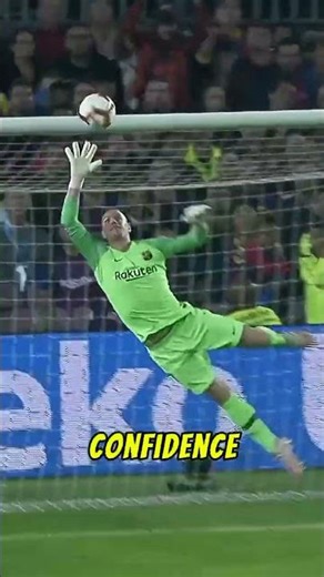 The Best Goalkeeper in Football History 🧤🐐#soccer #soccershorts #footballshorts