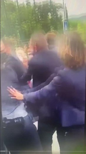 Macron gifle