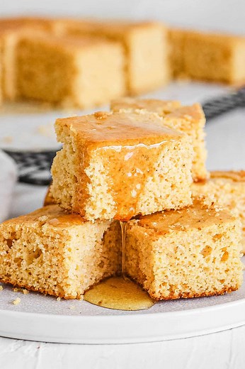 Healthy Cornbread (Low-Calorie, Refined Sugar-Free!)