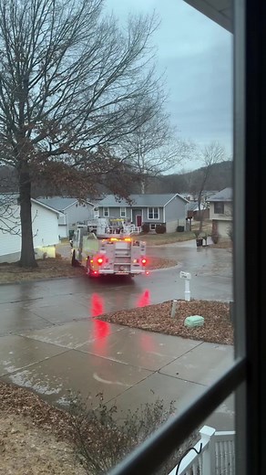 Fire truck drifting is wild… #thedirtyoldtrucker #icyroads #firetruck | The Dirty Old Trucker