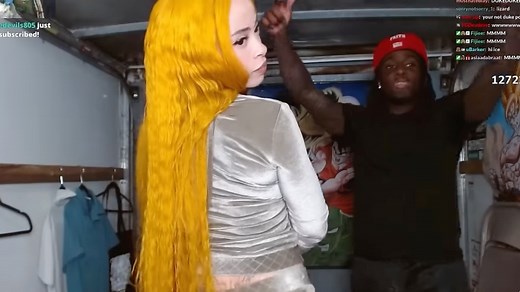 Ice Spice Chooses To Twerk For Her ‘Freestyle’ On Stream With Kai Cenat - HipHopDX