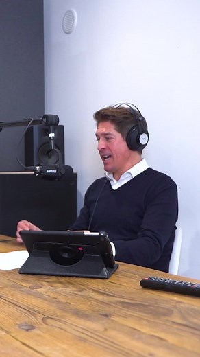 Industry expert Arron Armstrong discusses the importance of preparing for a podcast interview. By focusing on the negatives beforehand you can be well equipped to answer any awkward questions! #podcast #podcastlife #podcaster #podcasts #podcastshow #applepodcasts #googlepodcasts #itunespodcast #podcastmoments #podcastjunkie #musicpodcast #horrorpodcasts #truecrimrpodcast #sportspodcast #londonpodcaststudios