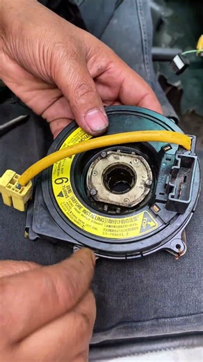 Clock Spring Repair and Feeding! #clockspring #steeringwheel #CarHorn #rxmechanic #fblifestyle