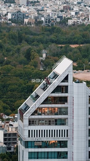 ‎Shiraz Walking | شيـراز واكـينگ‎ | ‎اين شهر وطن است … اين كشور جــان ♥️🇮🇷 Photos by : @r.eda_photos #شيراز #ايران #shiraz #iran #shirazwalking #شيرازواكينگ‎ | Instagram