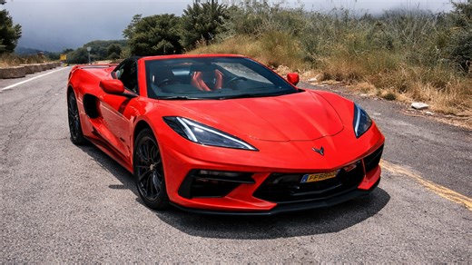 What is it like driving the Corvette C8 convertible