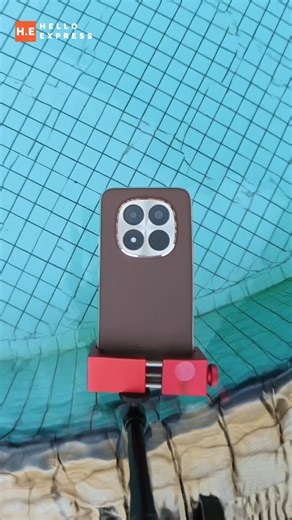 I dropped the new REDMI Note 15 Pro 5G so you don’t have to. 😱 My heart stopped, but the phone didn't! Xiaomi’s new Titan Structure and Corning Gorilla Glass Victus 2 are the real deal. From pocket slips to full-on faceplants, this thing is built to survive your clumsiest days. Who else needs a phone this "unbreakable"? 👇 #REDMINote15Series #REDMITitanDurability #DurabilityTest #XiaomiMalaysia #TechReview #DropTest | Hello Express