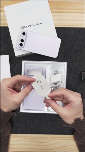 Excellent grip and all-around features! Highly recommend experiencing it in-store