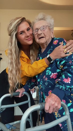 Happy birthday Lilly Lou💗 #106 #fyp #Lil #oldisgold #happy106birthday #PostitAffirmations #WeStickTogether