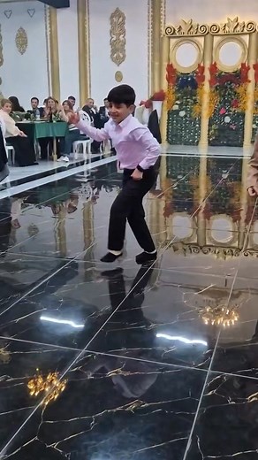 Amazing Dance So Beautiful Performance ♥️♥️♥️ #amezingvideo #Amezing #amazingdancers #Tiktok #tiktokdance #tiktokchallenge #trendingvideo #virals #viralreels #dancers #dubaidancers #fbshorts #fbreels #rellsviral | Amazing Danceing