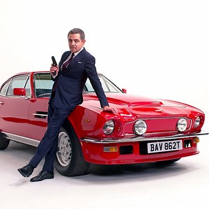 Elegante. Distinguido. Sofisticado. Vuelve el mejor espía de todos los tiempos. #JohnnyEnglish #DeNuevoEnAcción ¡21 de Septiembre en Cines! | Johnny English - La Película