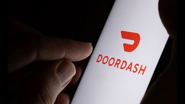 Video: DoorDash driver curses at Texas woman who tipped $5 for $20 pizza order